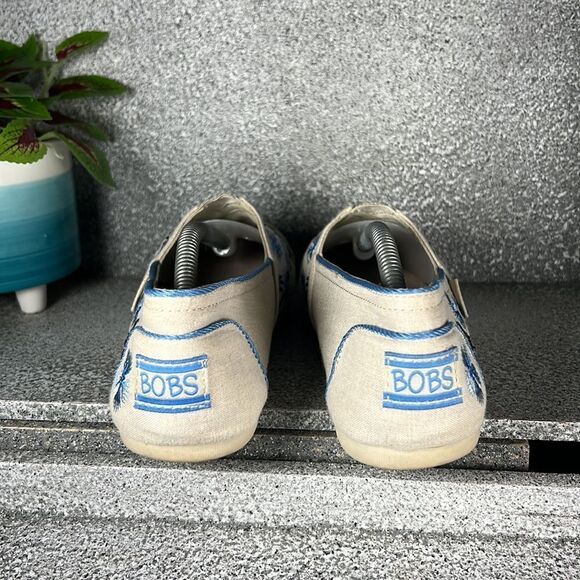 BOBS from Skechers Floral Embroidered Luxe Memory Foam Slip-On Flats Shoes 6.5 - Picture 3 of 8